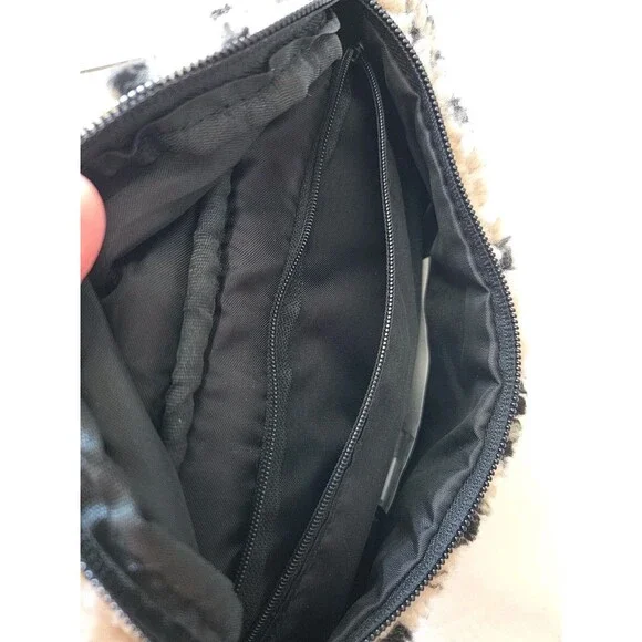 NWT - Reebok Night Fanny pack Adjustable w Pockets Leopard Print - Picture 11 of 13